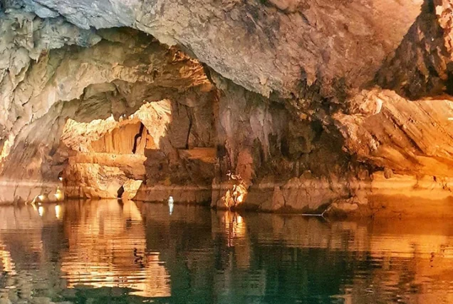 Düğmeli Evler Alatınbeşik Mağarası Turu