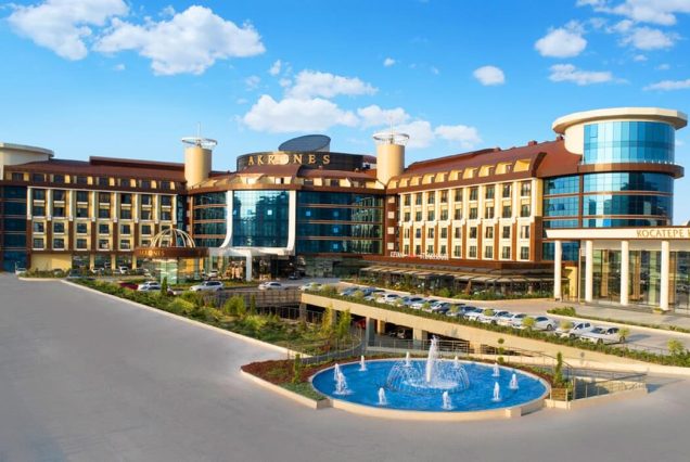 AKRONES TERMAL OTEL TATİL TURU